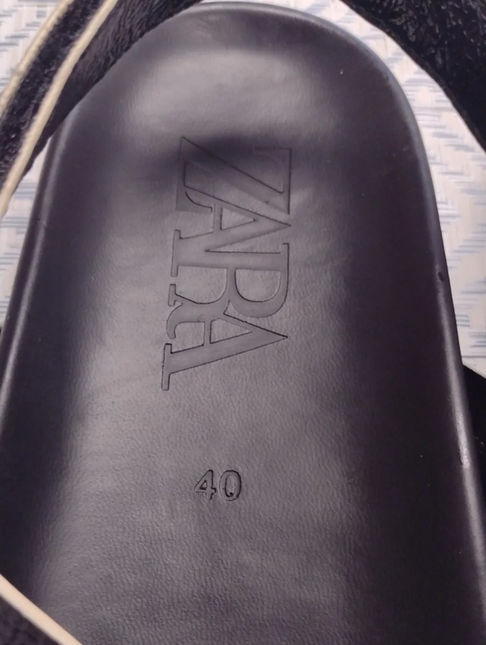 Zara Black Patent Cross-Strap Slingback Sandals,Comfortable and soft. - Picture 11 of 16